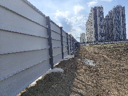 旭東鋼構C款圍擋助力施工現(xiàn)場隔離與防護